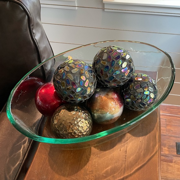 Mosaic Decorative Decor Balls- Set of 4 - Picture 5 of 7